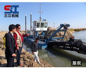 SWQ250绞吸挖泥船