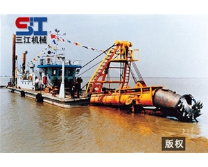 绞吸式挖泥船